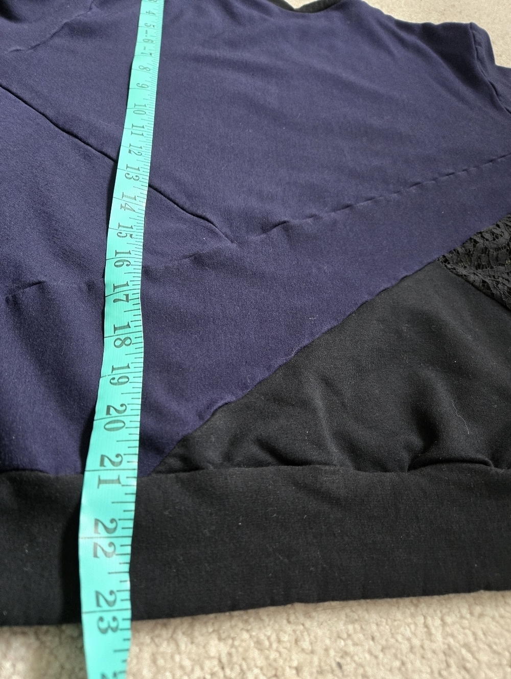 ANNE MULAIRE Navy & Black Colorblock Sweatshirt with Lace Side. Size M/L - Picture 7 of 8